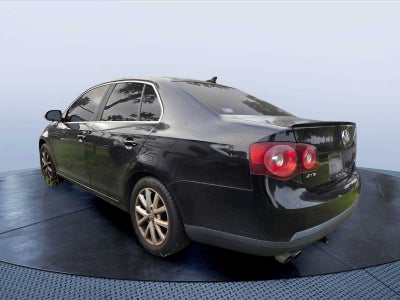 2010 Volkswagen Jetta 4dr Auto Limited