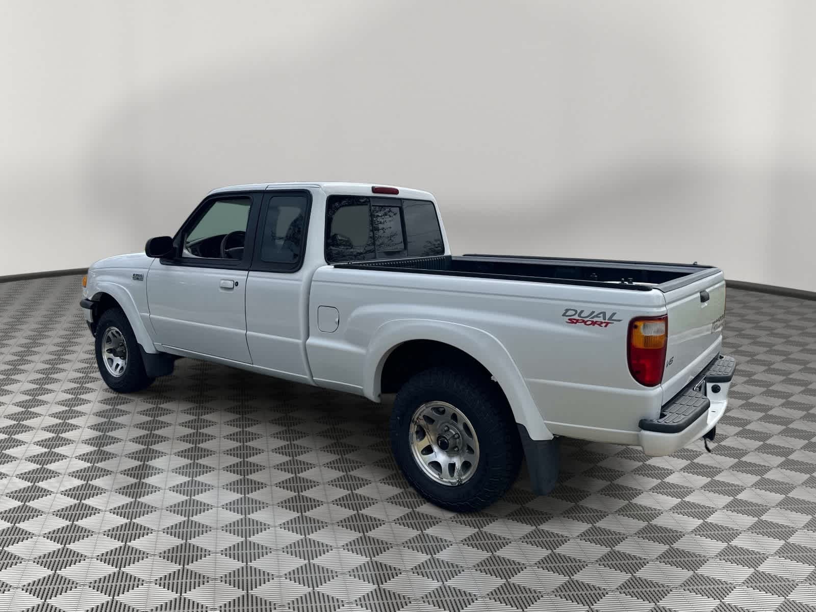 2002 Mazda Mazda B-Series 2WD DS