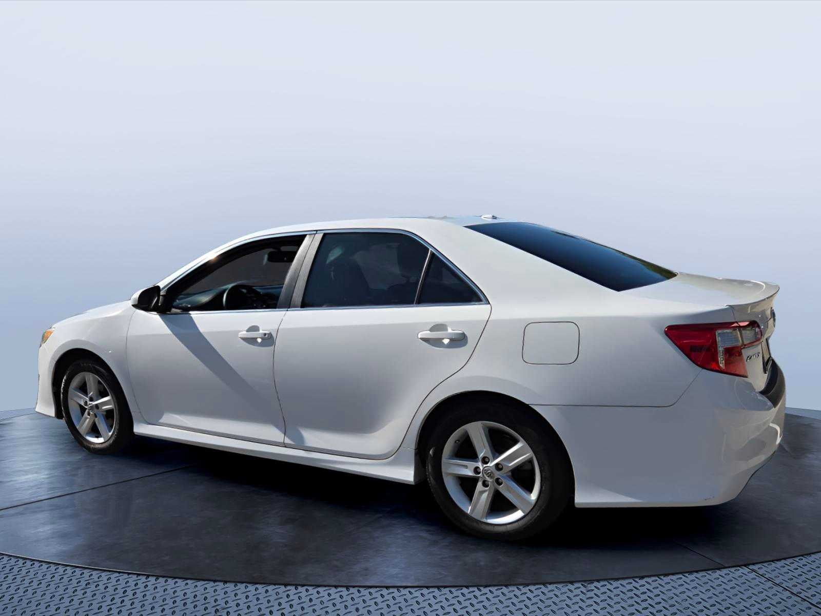 2014 Toyota Camry 4dr Sdn I4 Auto SE *Ltd Avail*