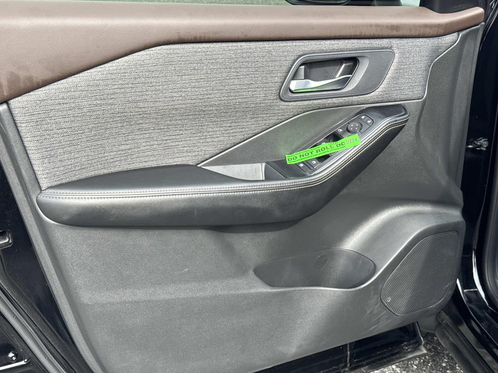 2023 Nissan Rogue AWD SV