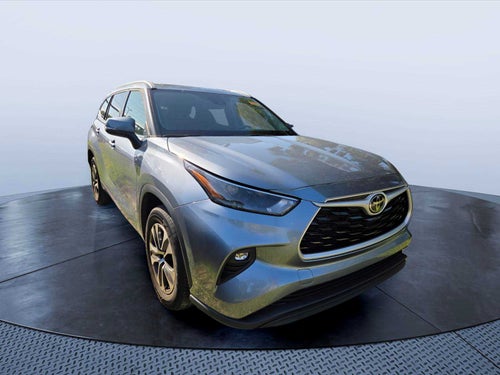 2022 Toyota Highlander XLE FWD