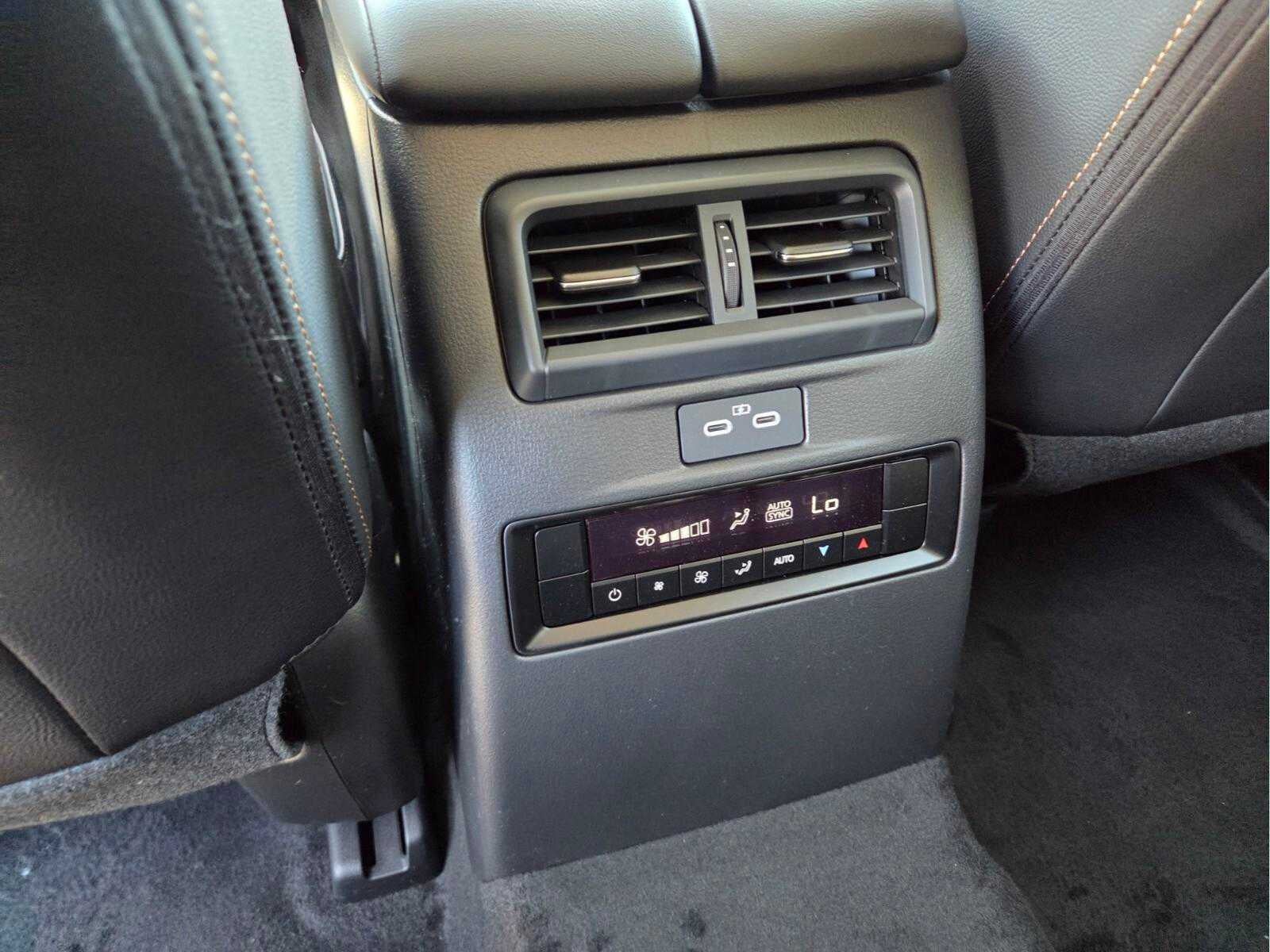 2026 Mazda Mazda CX-70 Plug-In Hybrid SC AWD