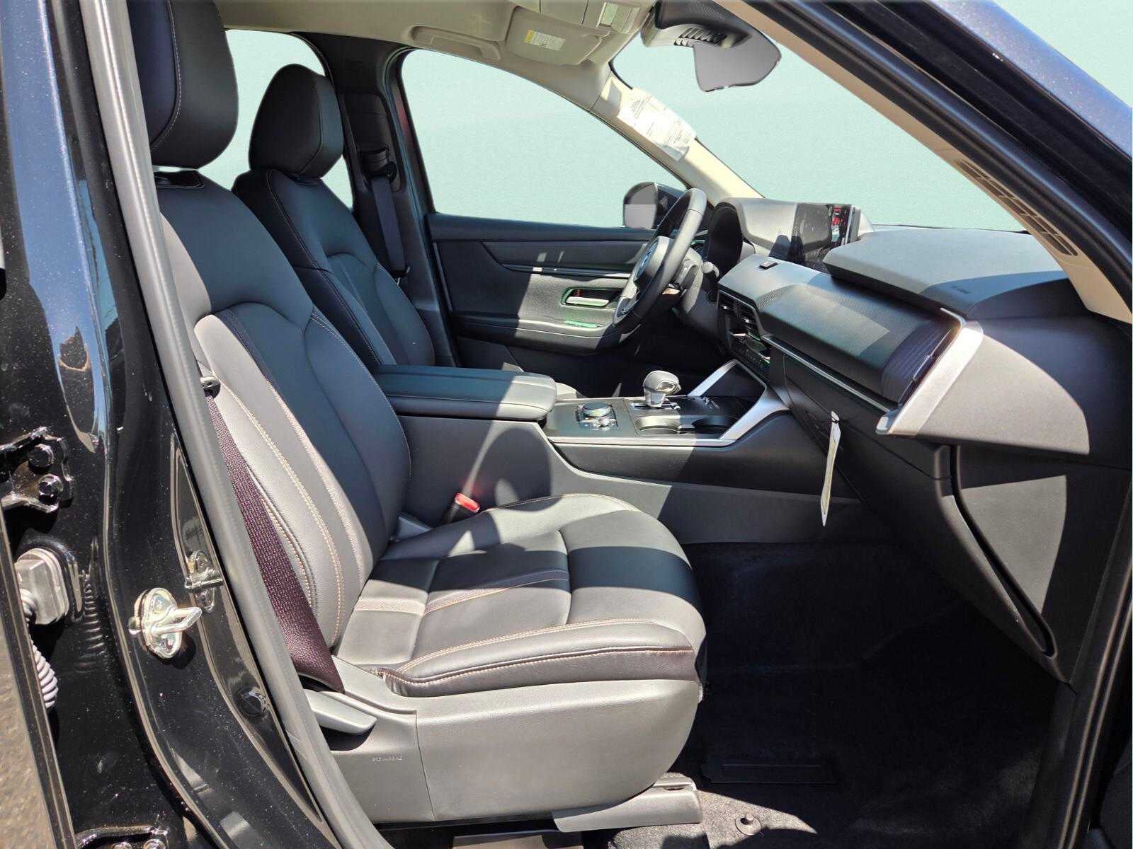 2026 Mazda Mazda CX-70 Plug-In Hybrid SC AWD