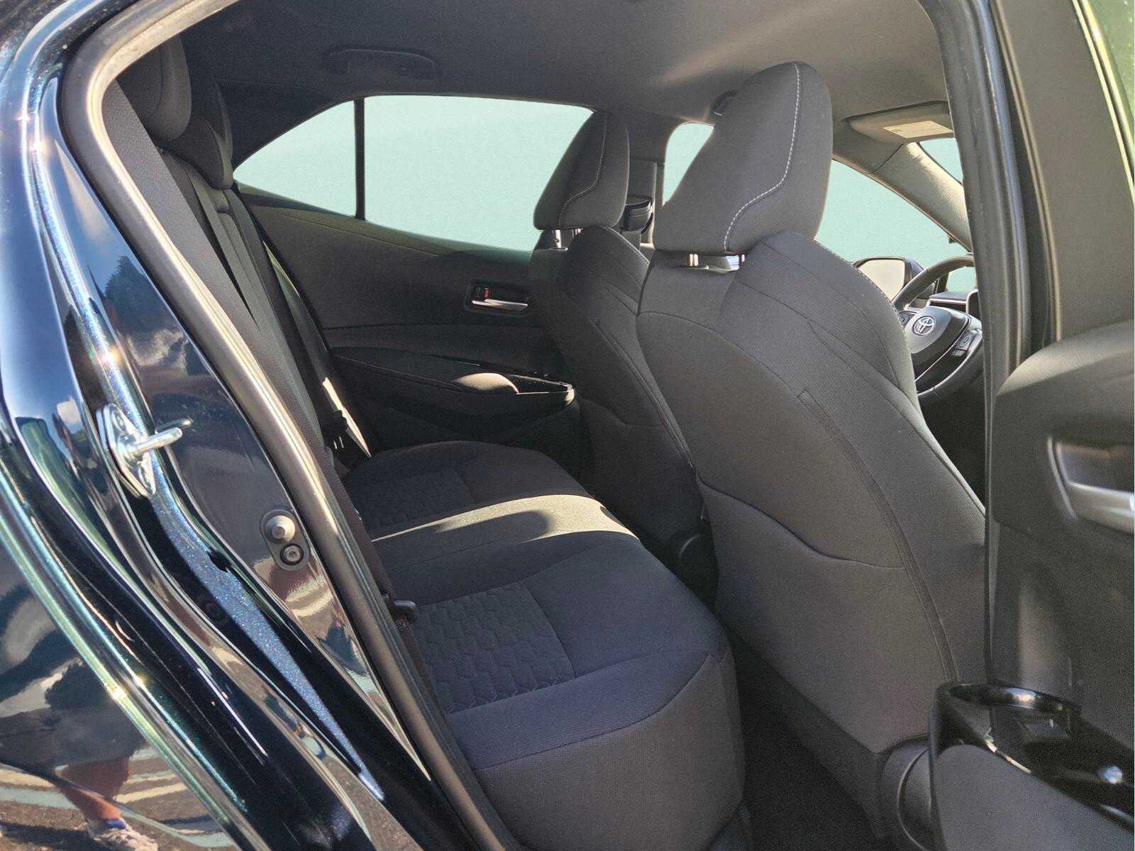 2020 Toyota Corolla Hatchback SE CVT