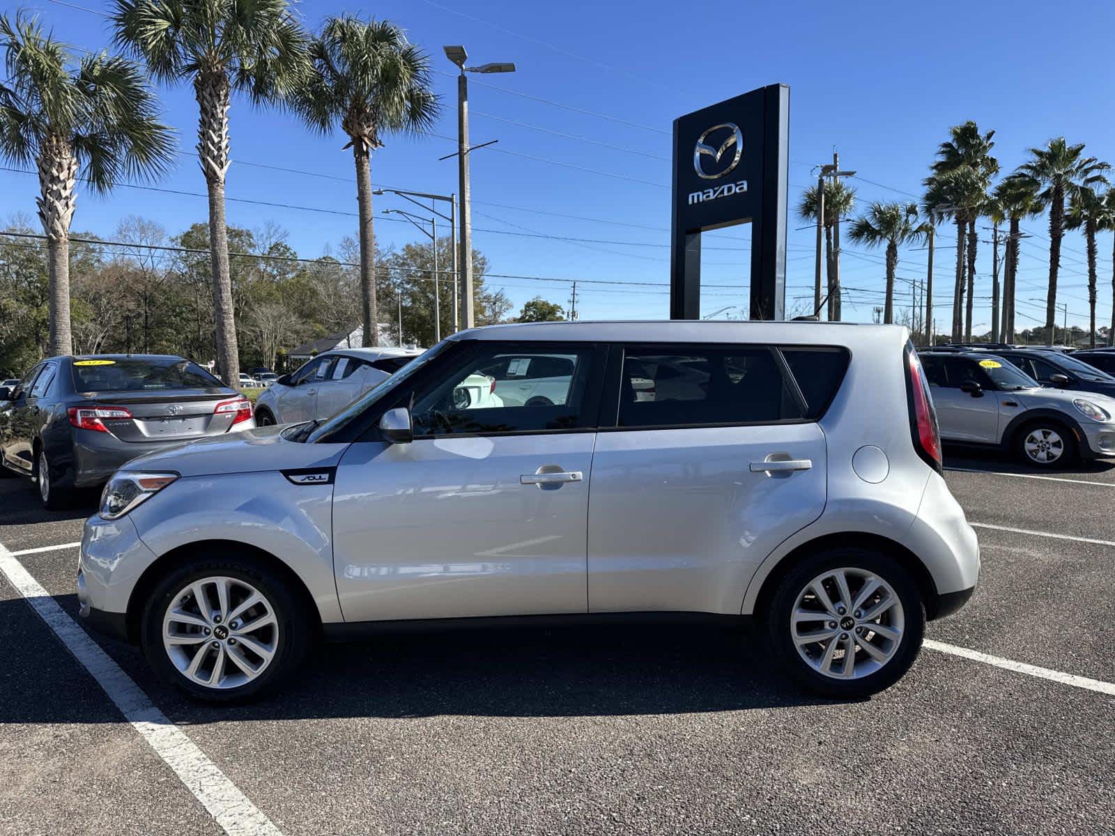2018 Kia Soul + Auto