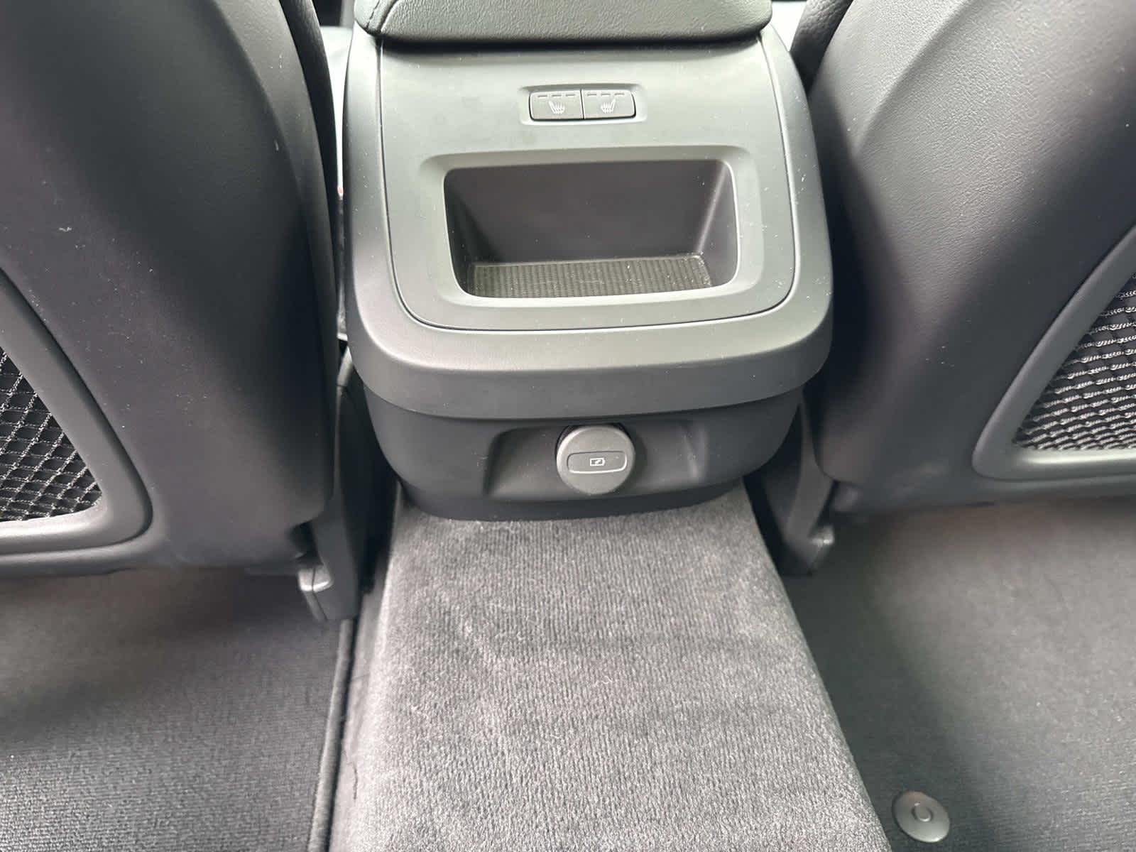 2023 Volvo V60 Cross Country B5 AWD Plus