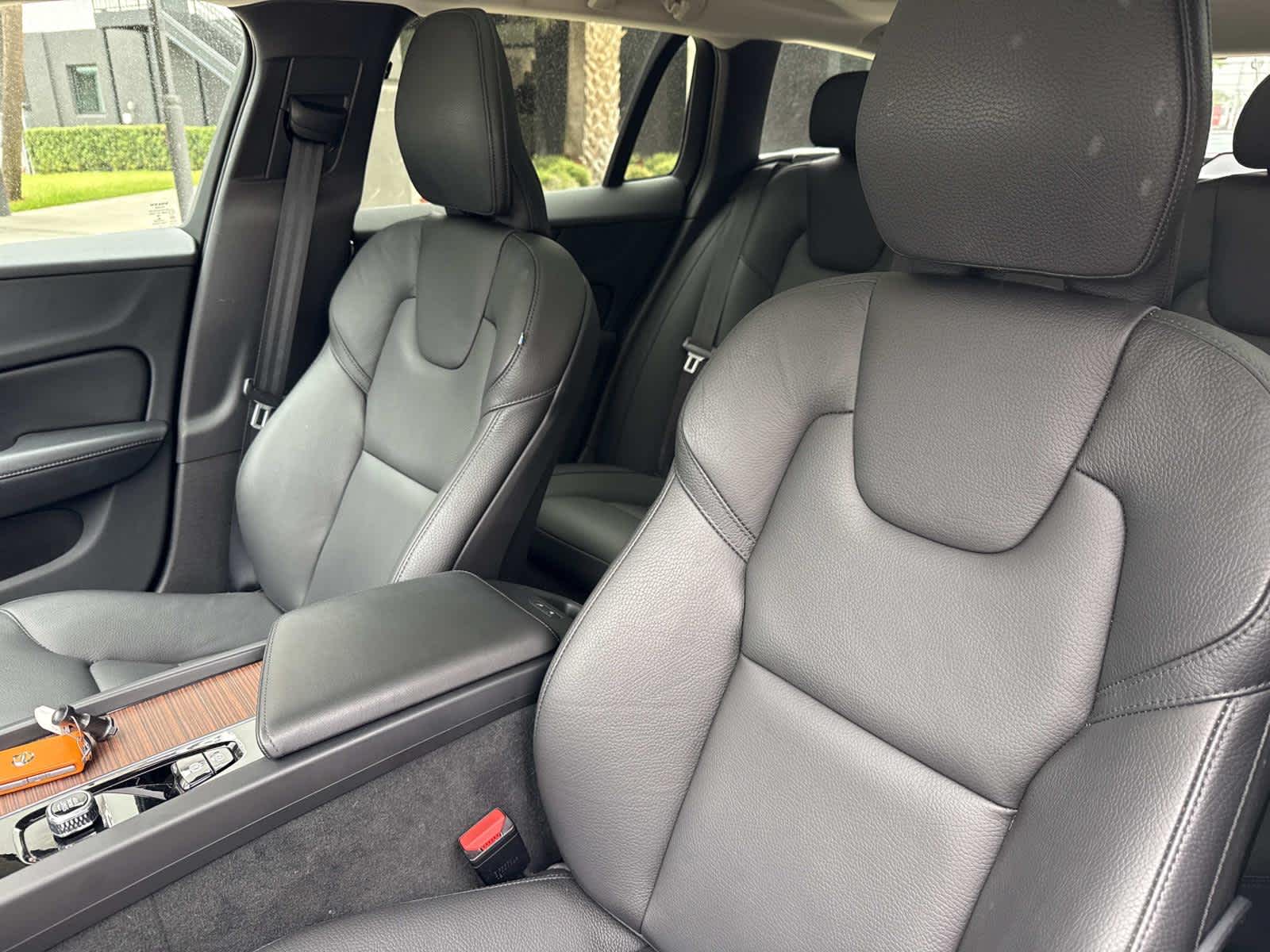 2023 Volvo V60 Cross Country B5 AWD Plus