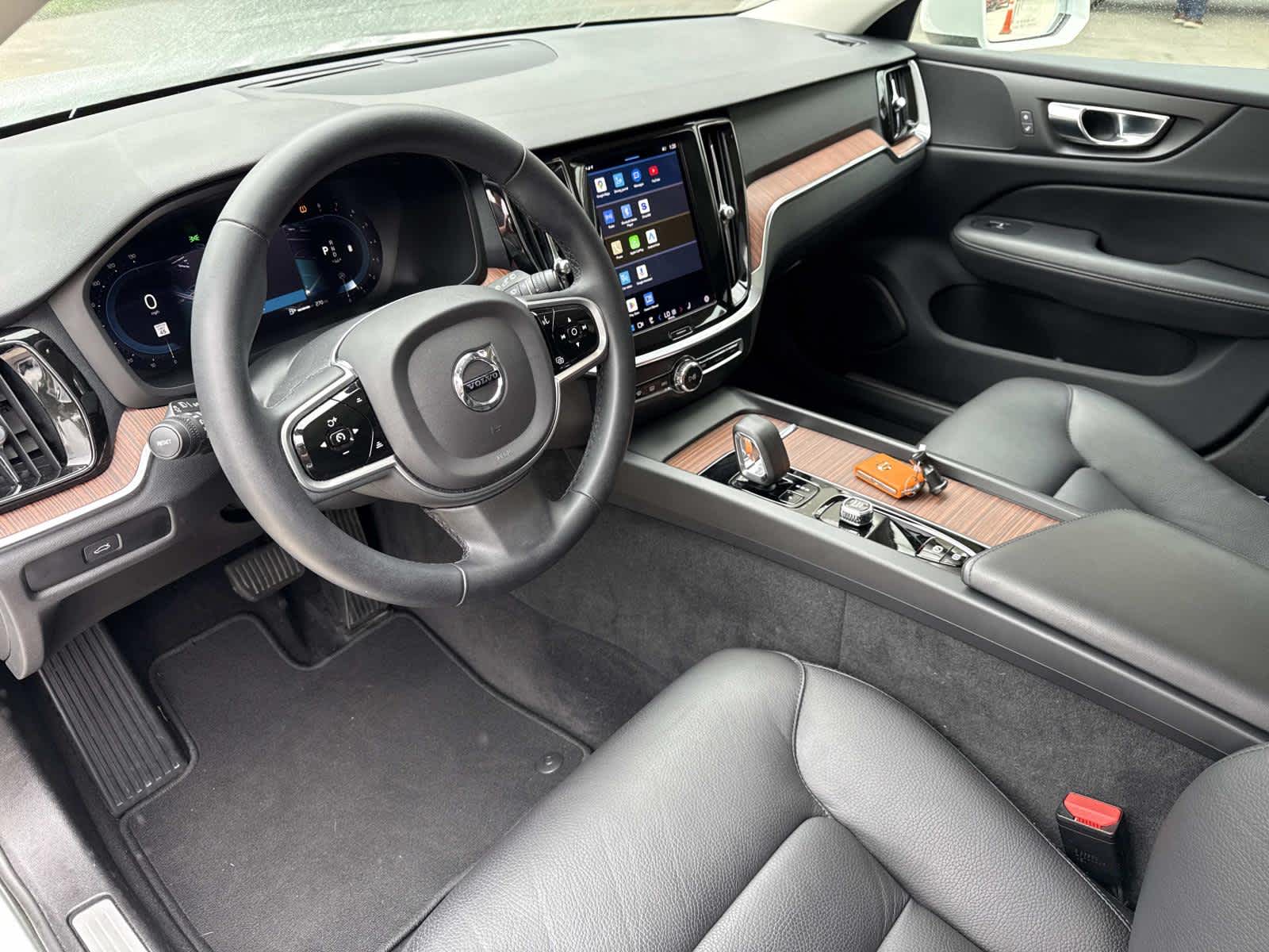 2023 Volvo V60 Cross Country B5 AWD Plus