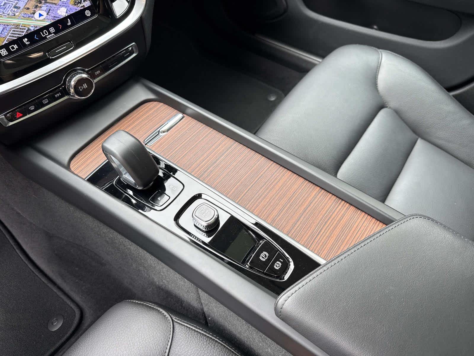 2023 Volvo V60 Cross Country B5 AWD Plus