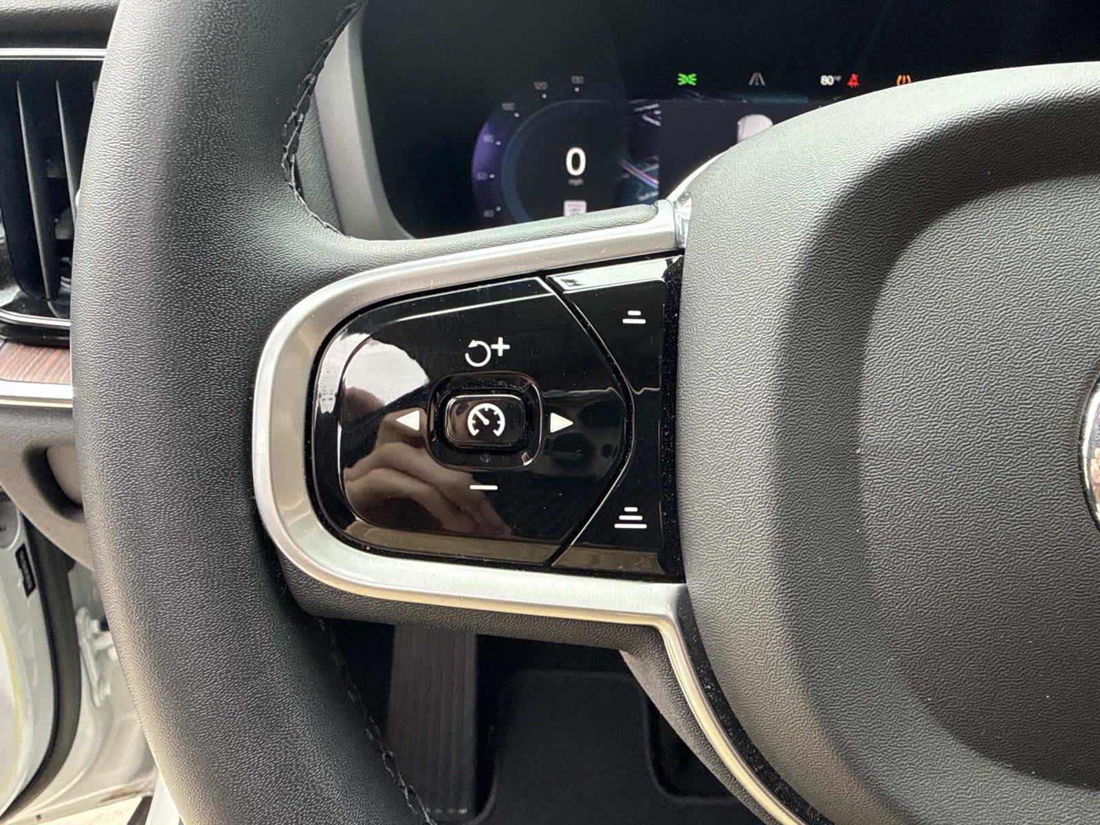 2023 Volvo V60 Cross Country B5 AWD Plus