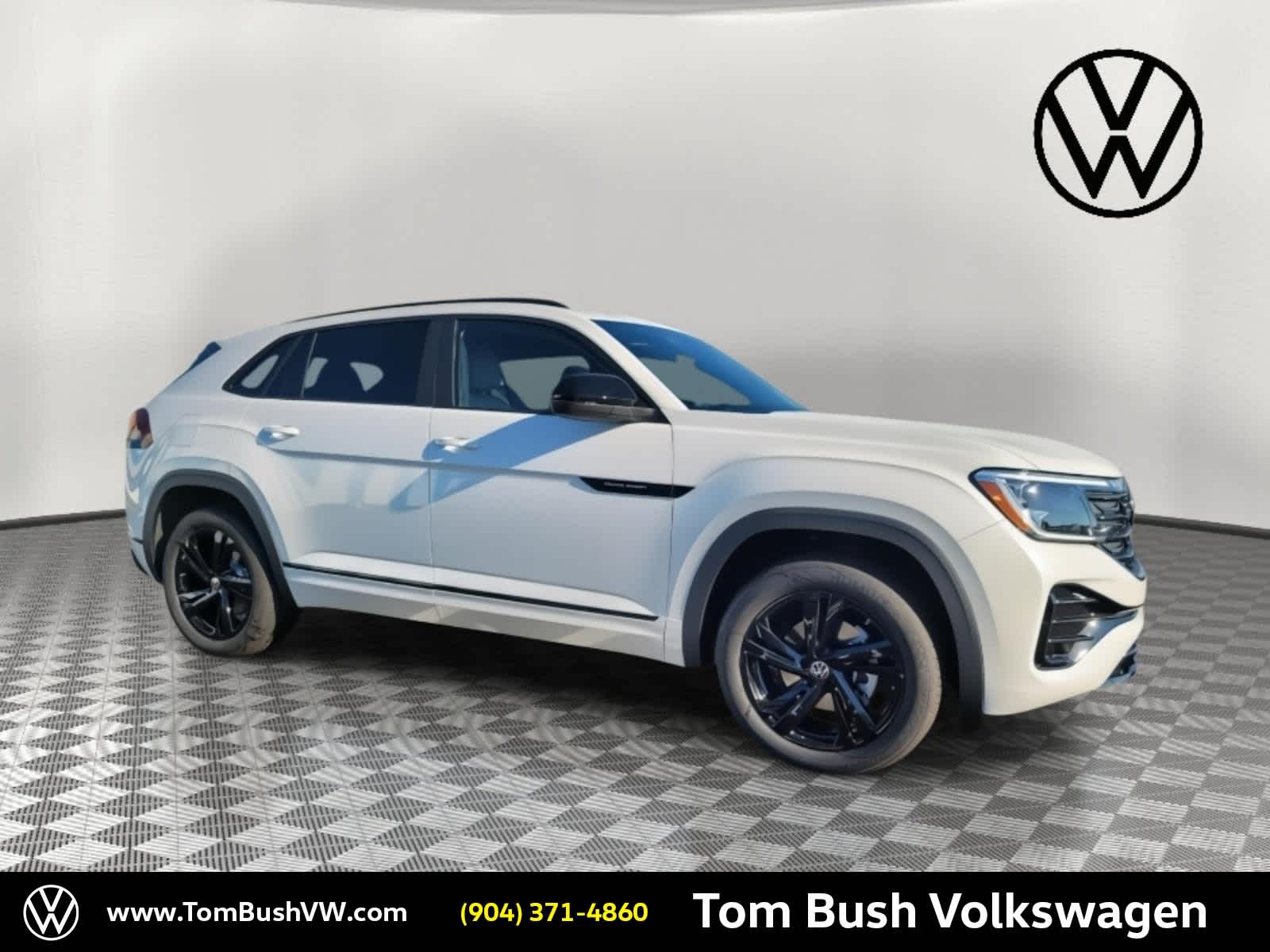 2026 Volkswagen Atlas Cross Sport 2.0T SEL R-Line Black