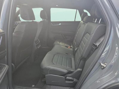 2026 Volkswagen Atlas Cross Sport 2.0T SEL R-Line Black