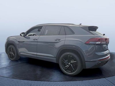 2026 Volkswagen Atlas Cross Sport 2.0T SEL R-Line Black