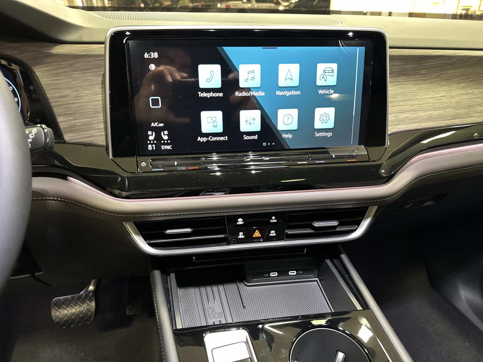 2026 Volkswagen Atlas 2.0T SEL