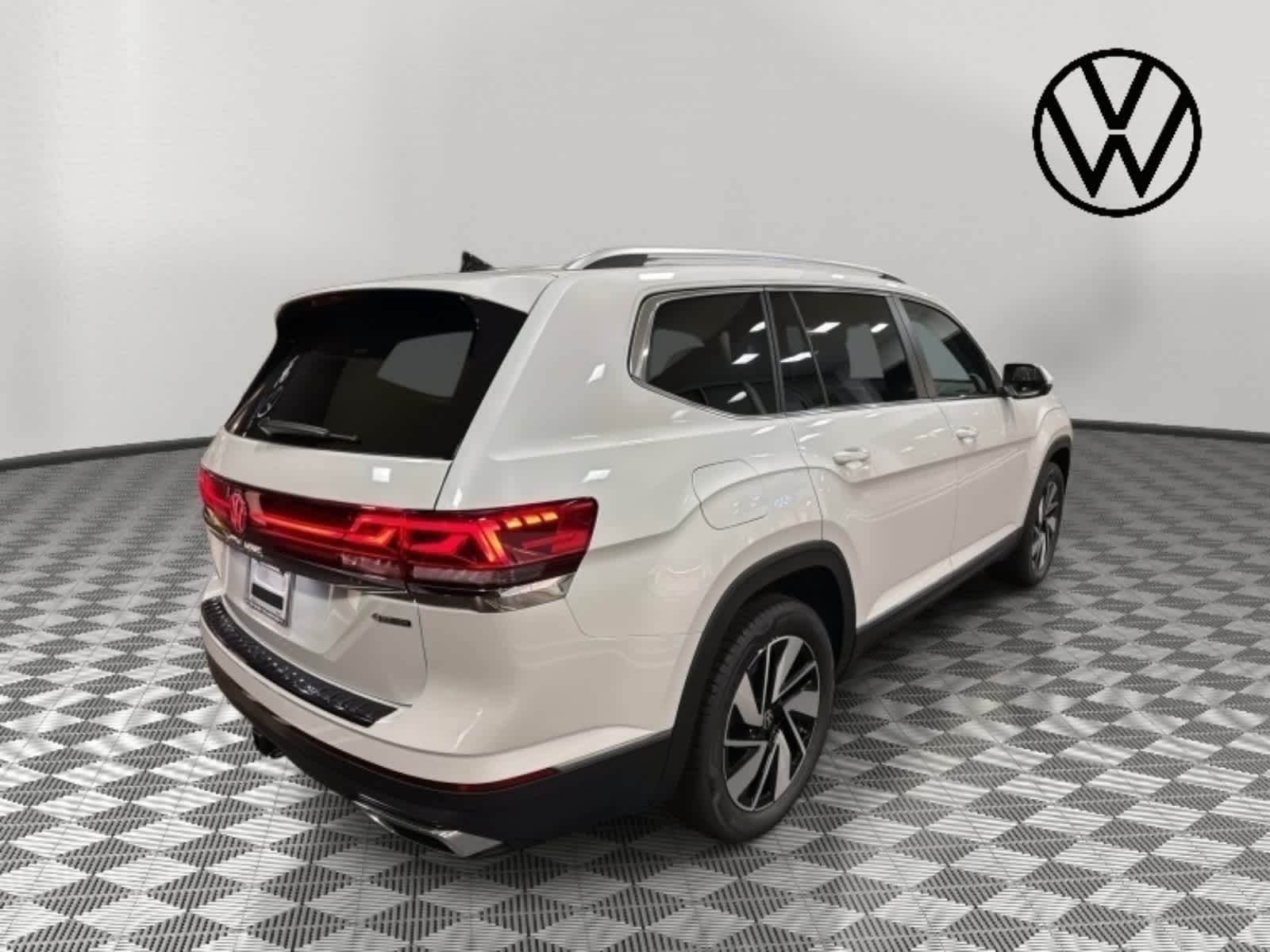 2026 Volkswagen Atlas 2.0T SEL