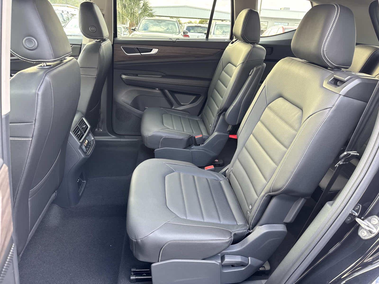 2026 Volkswagen Atlas 2.0T SEL