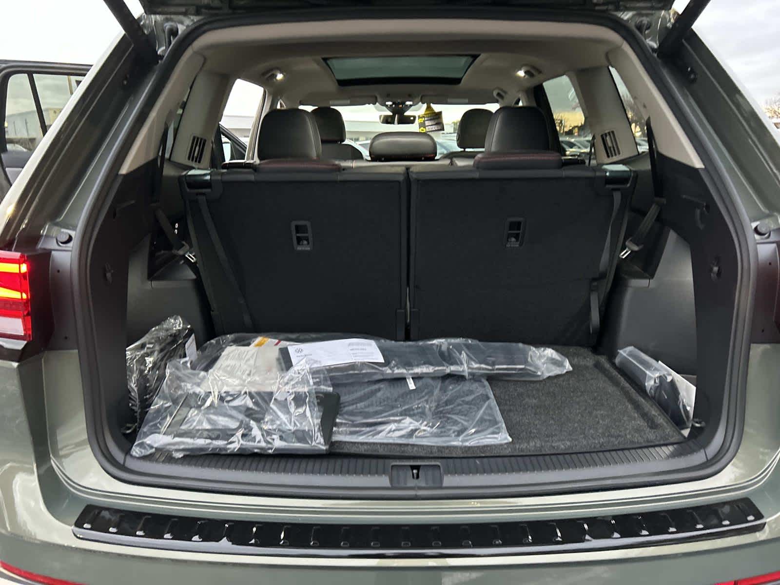 2026 Volkswagen Atlas 2.0T Peak Edition