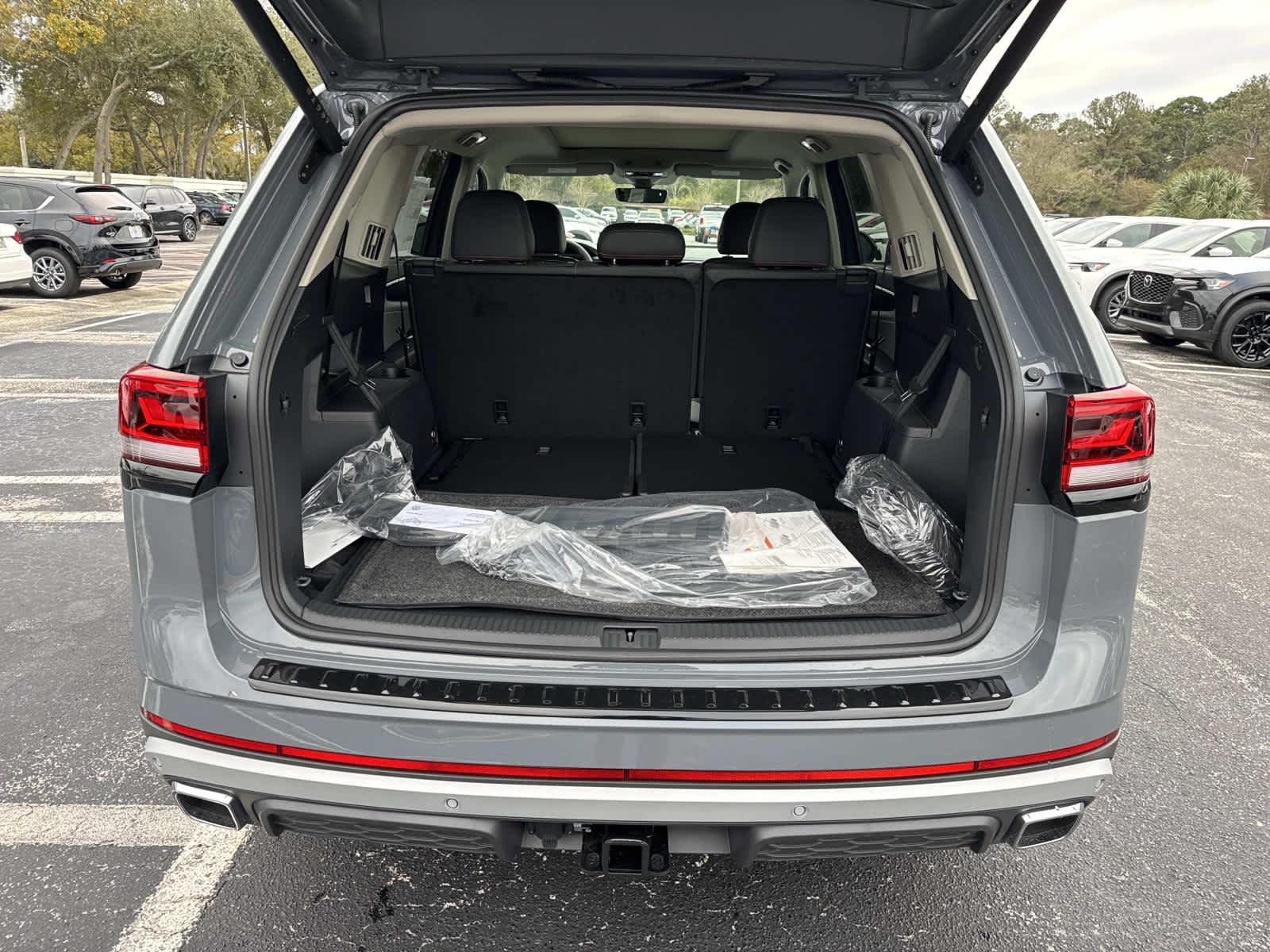 2026 Volkswagen Atlas 2.0T Peak Edition