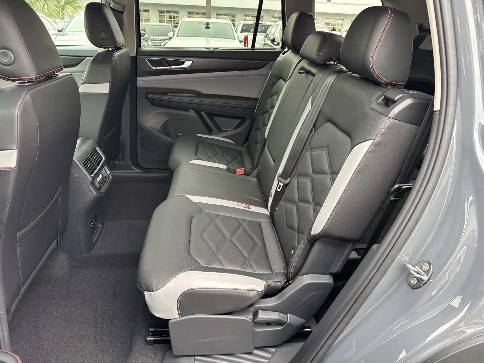 2026 Volkswagen Atlas 2.0T Peak Edition