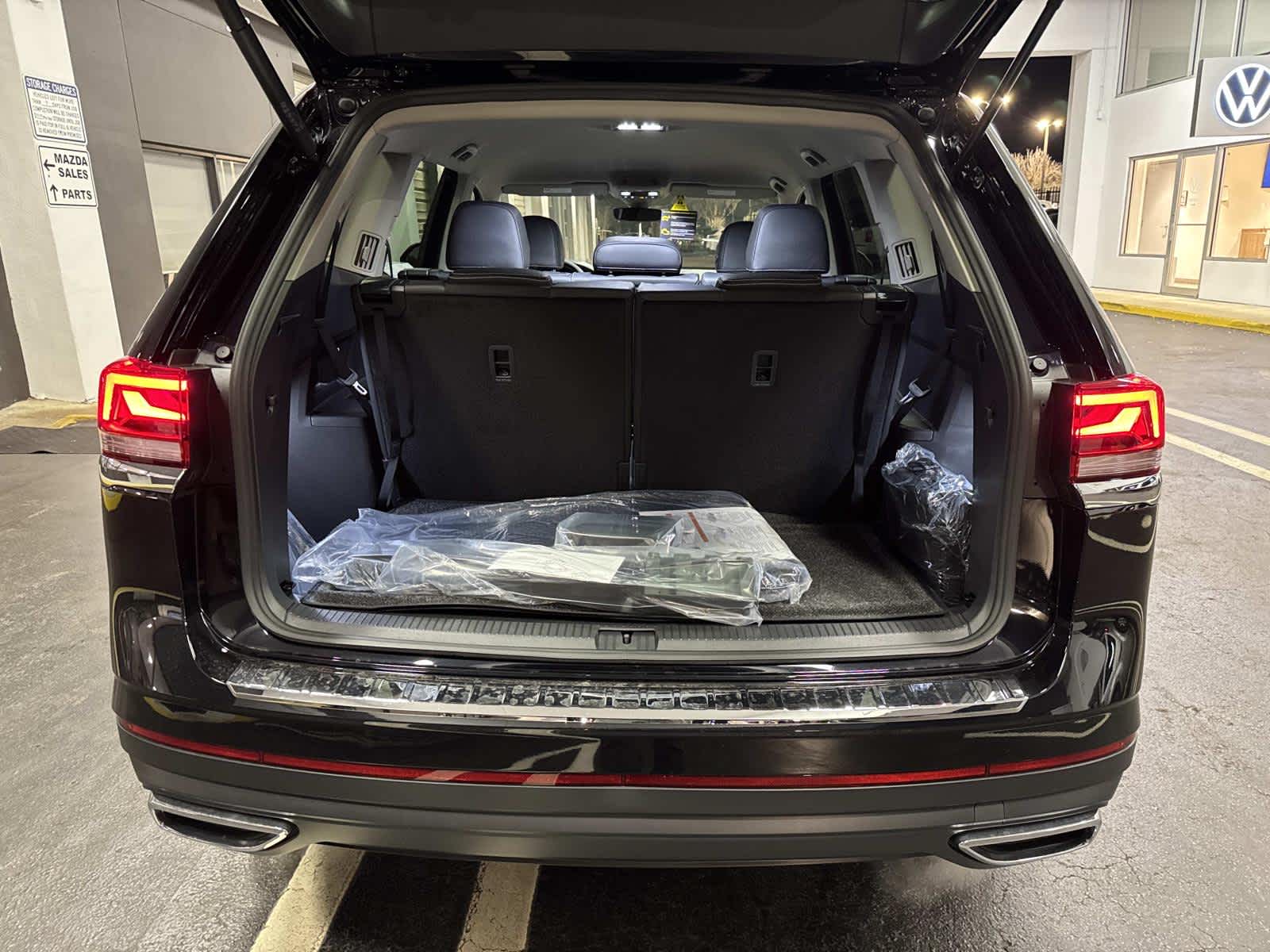 2026 Volkswagen Atlas 2.0T SE