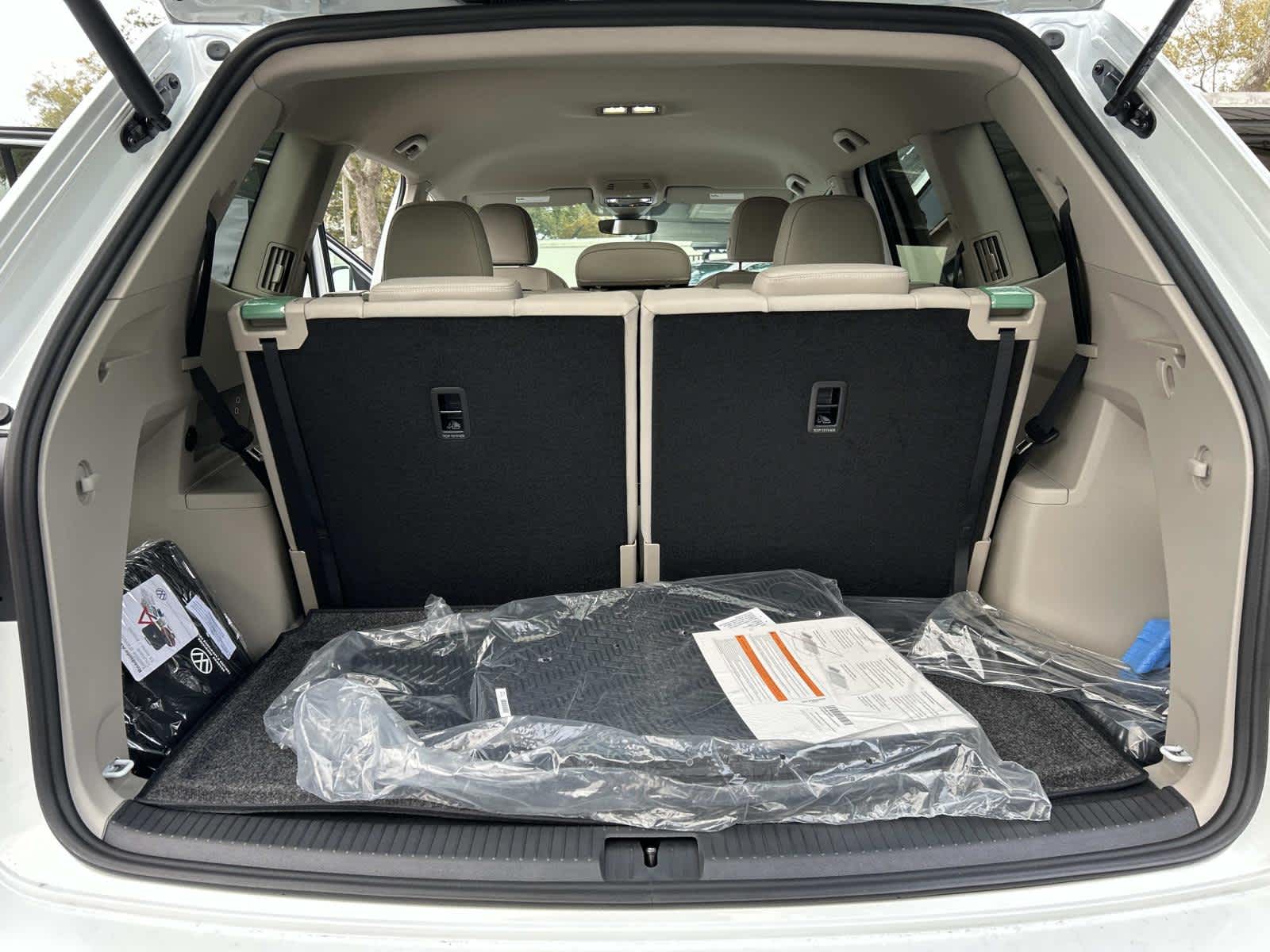 2026 Volkswagen Atlas 2.0T SE