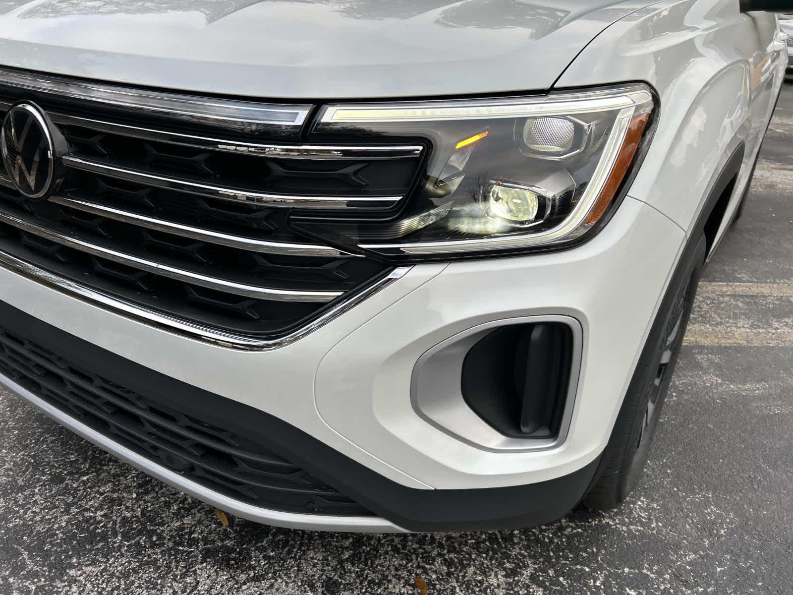 2026 Volkswagen Atlas 2.0T SE