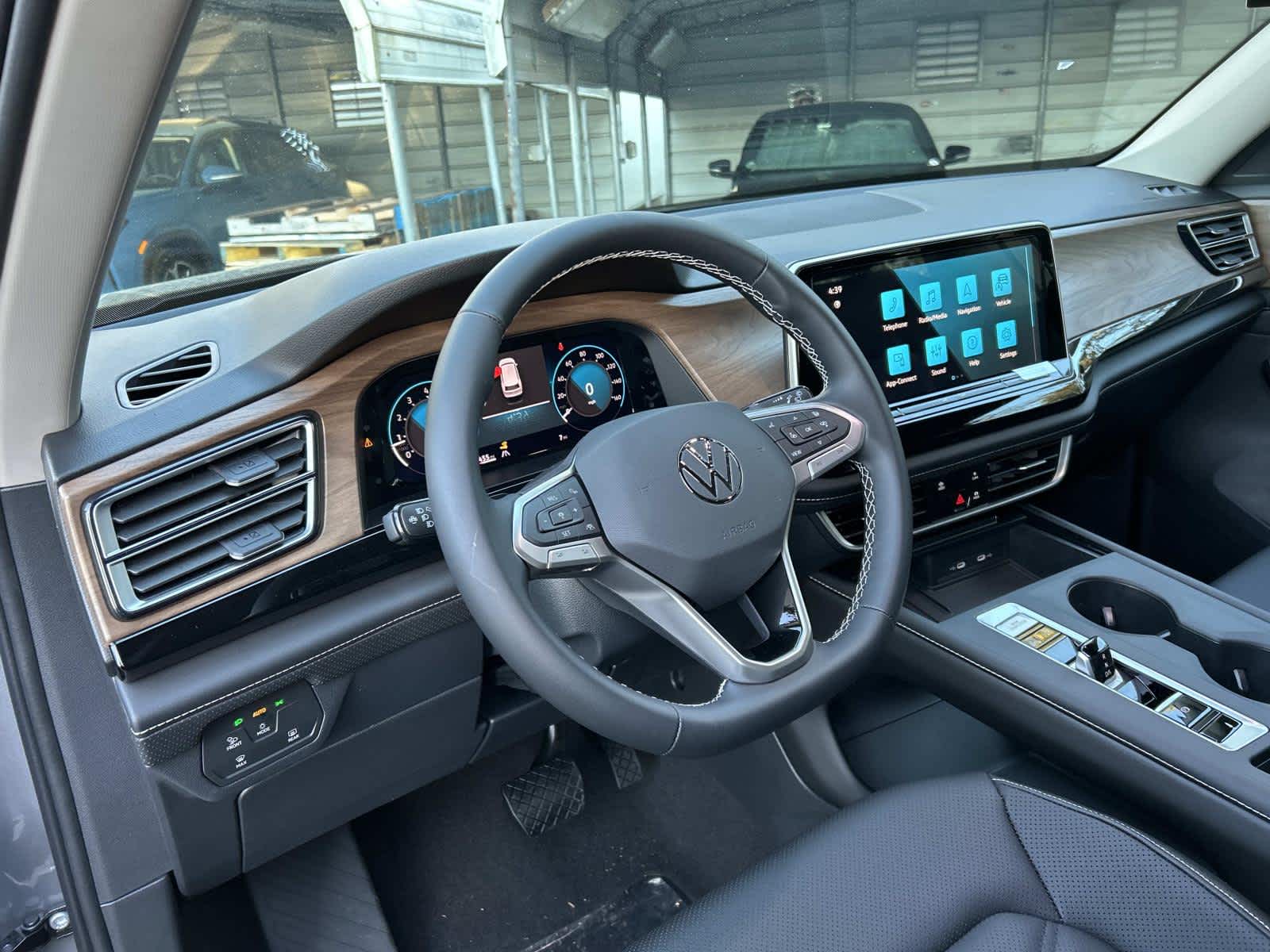 2026 Volkswagen Atlas 2.0T SE