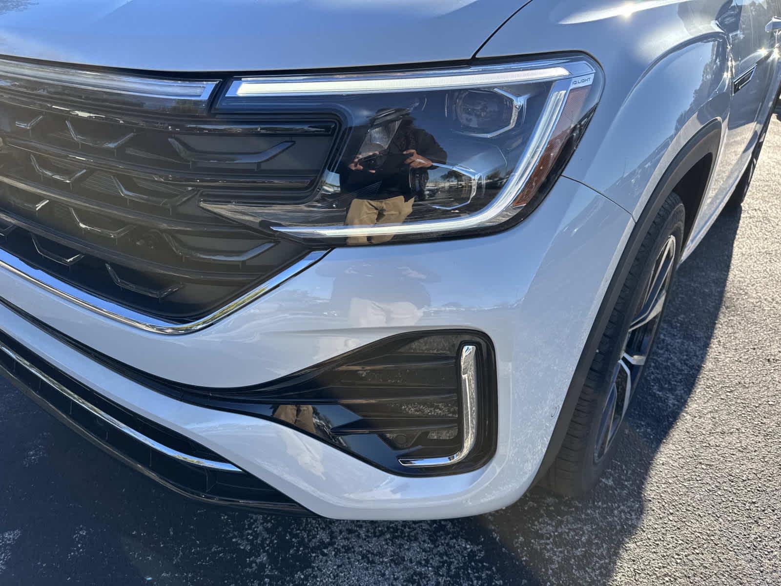 2026 Volkswagen Atlas Cross Sport 2.0T SEL Premium R-Line