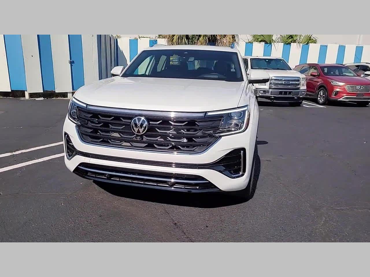 2026 Volkswagen Atlas Cross Sport 2.0T SEL Premium R-Line
