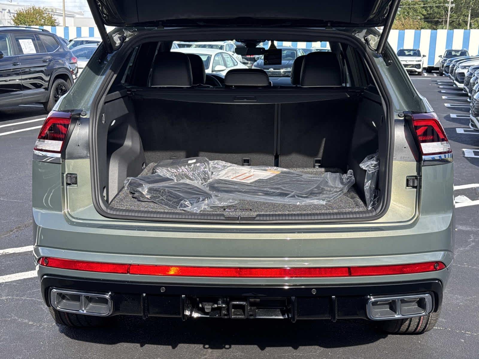 2026 Volkswagen Atlas Cross Sport 2.0T SEL Premium R-Line