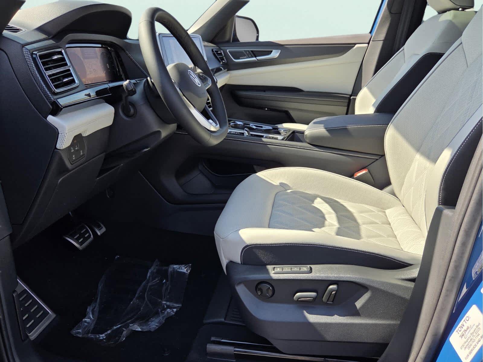 2026 Volkswagen Atlas Cross Sport 2.0T SEL Premium R-Line