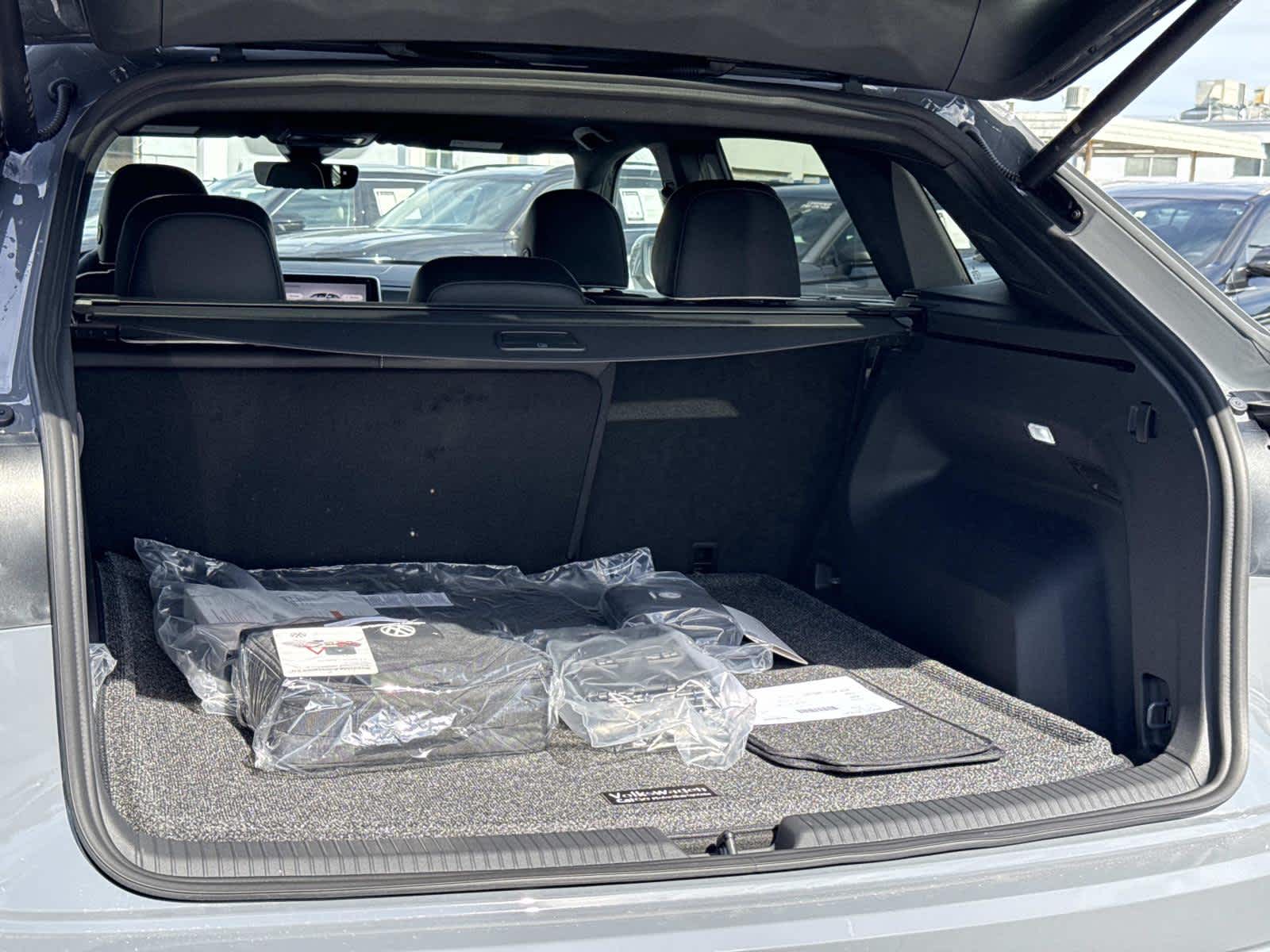 2026 Volkswagen Atlas Cross Sport 2.0T SEL Premium R-Line