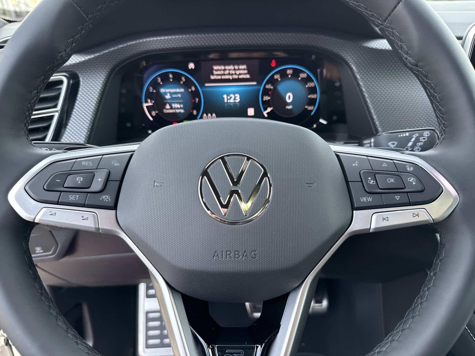 2026 Volkswagen Atlas Cross Sport 2.0T SEL Premium R-Line