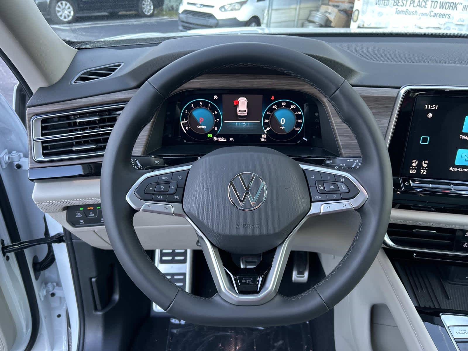 2026 Volkswagen Atlas 2.0T SEL Premium R-Line