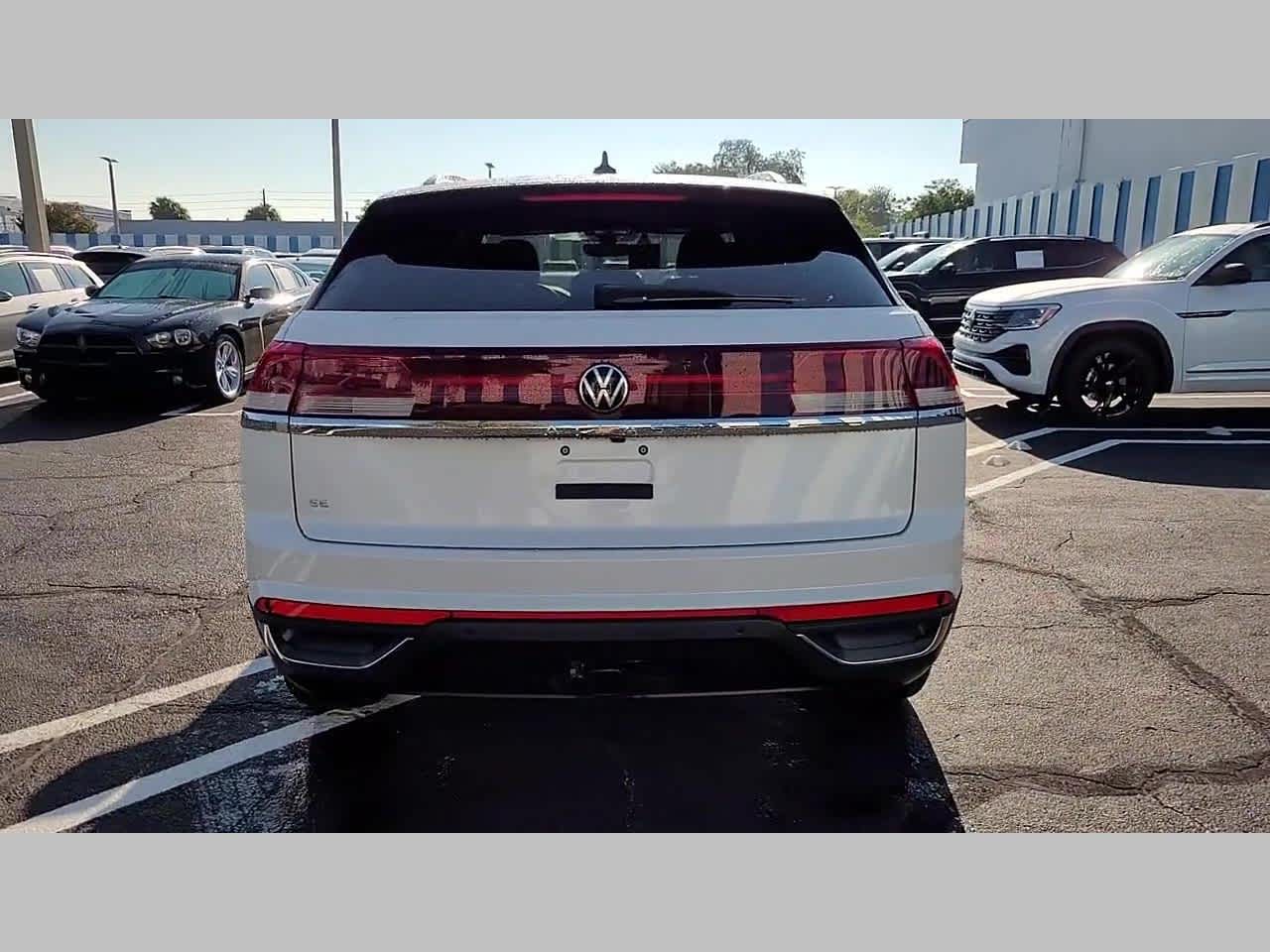 2026 Volkswagen Atlas Cross Sport 2.0T SE w/Technology