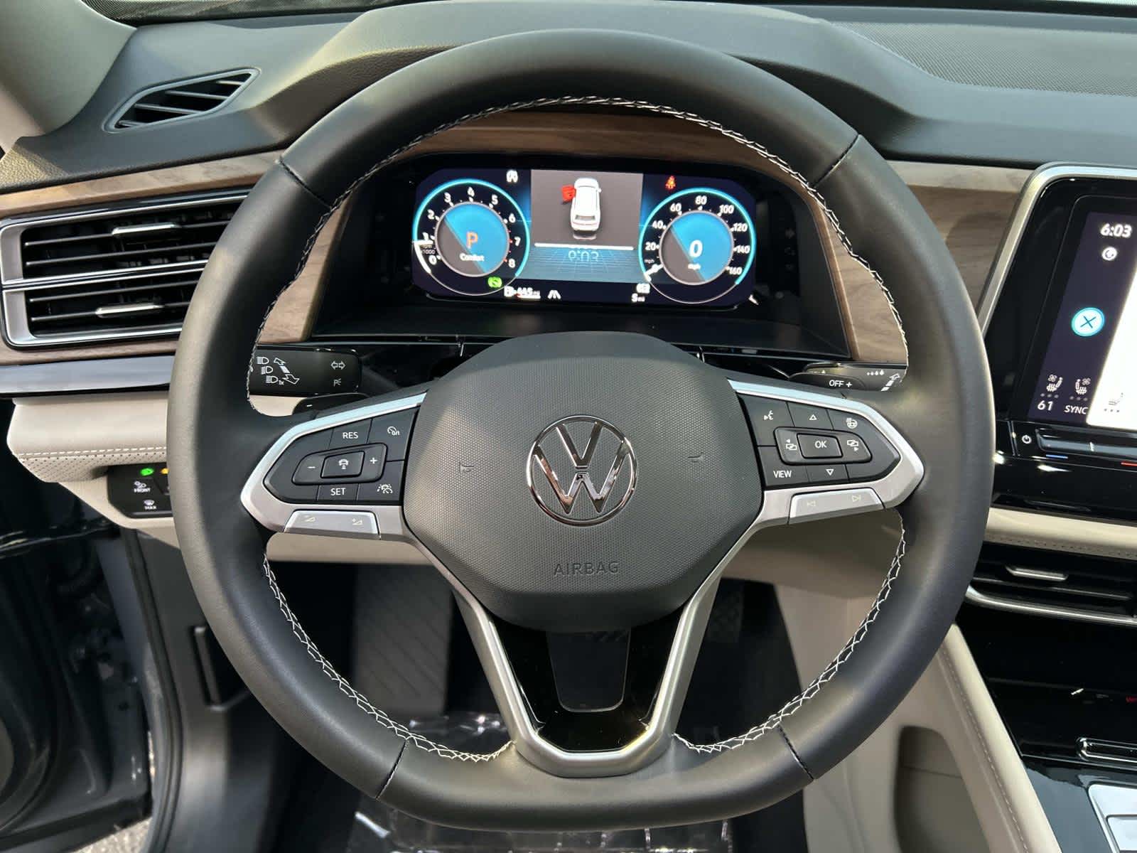 2026 Volkswagen Atlas 2.0T SE w/Technology