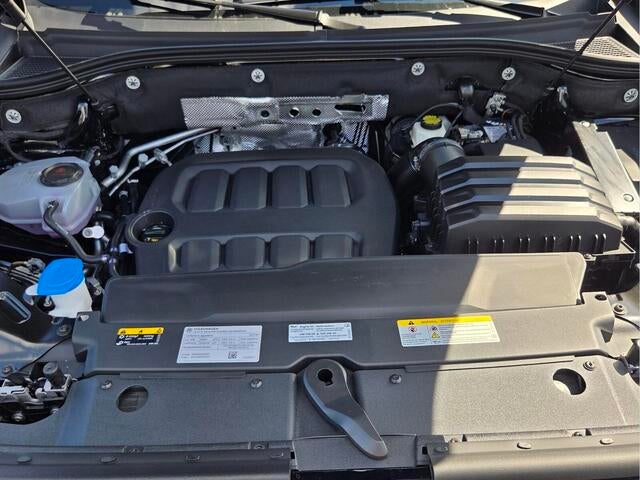 2027 Volkswagen Atlas SE w/Technology