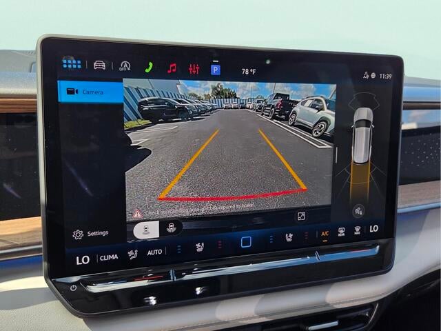 2027 Volkswagen Atlas SE w/Technology