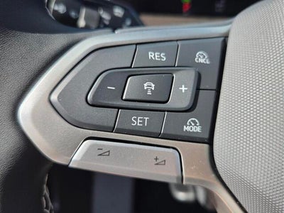 2027 Volkswagen Atlas SE w/Technology