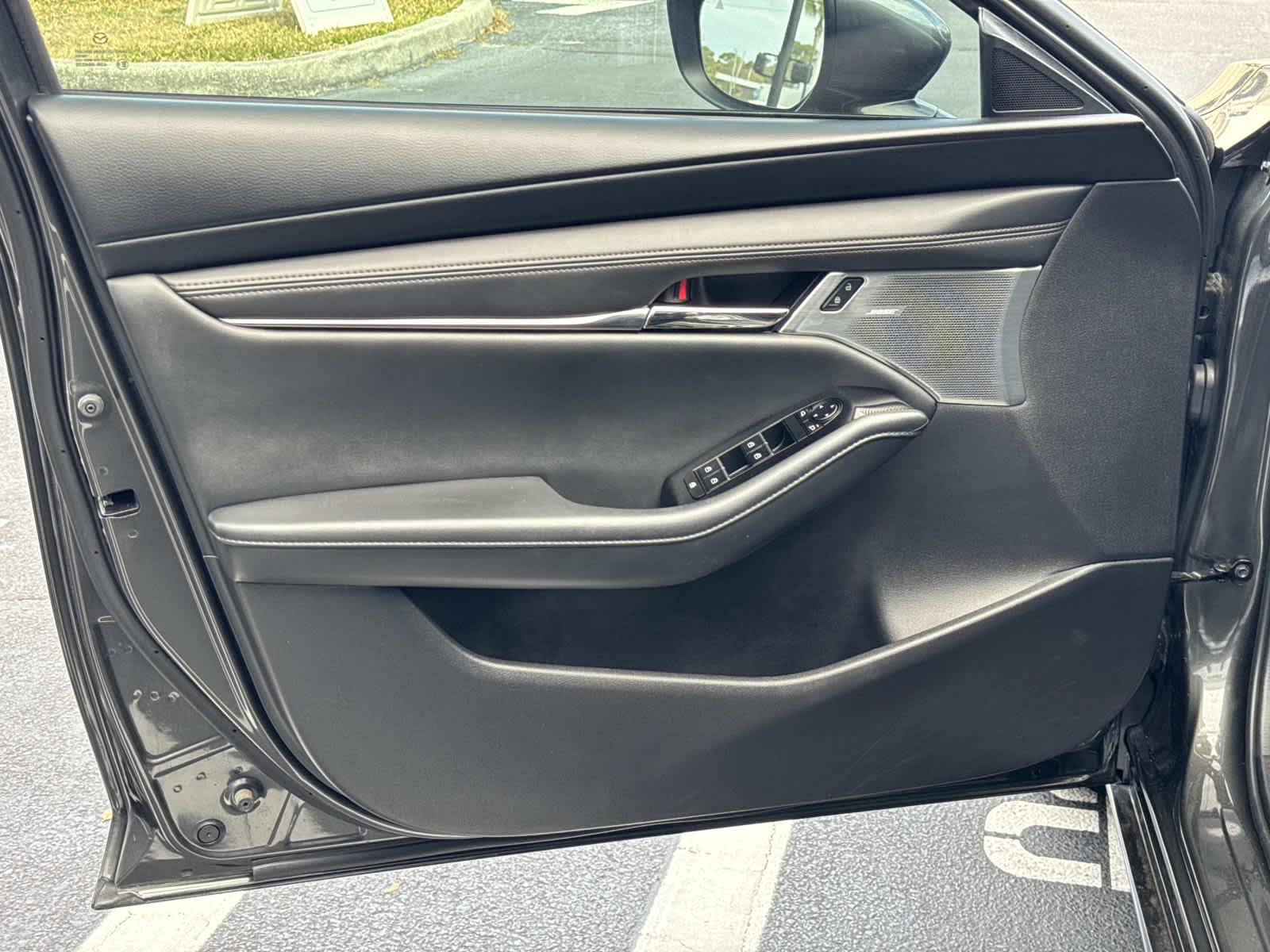 2023 Mazda MAZDA3 2.5 S Premium