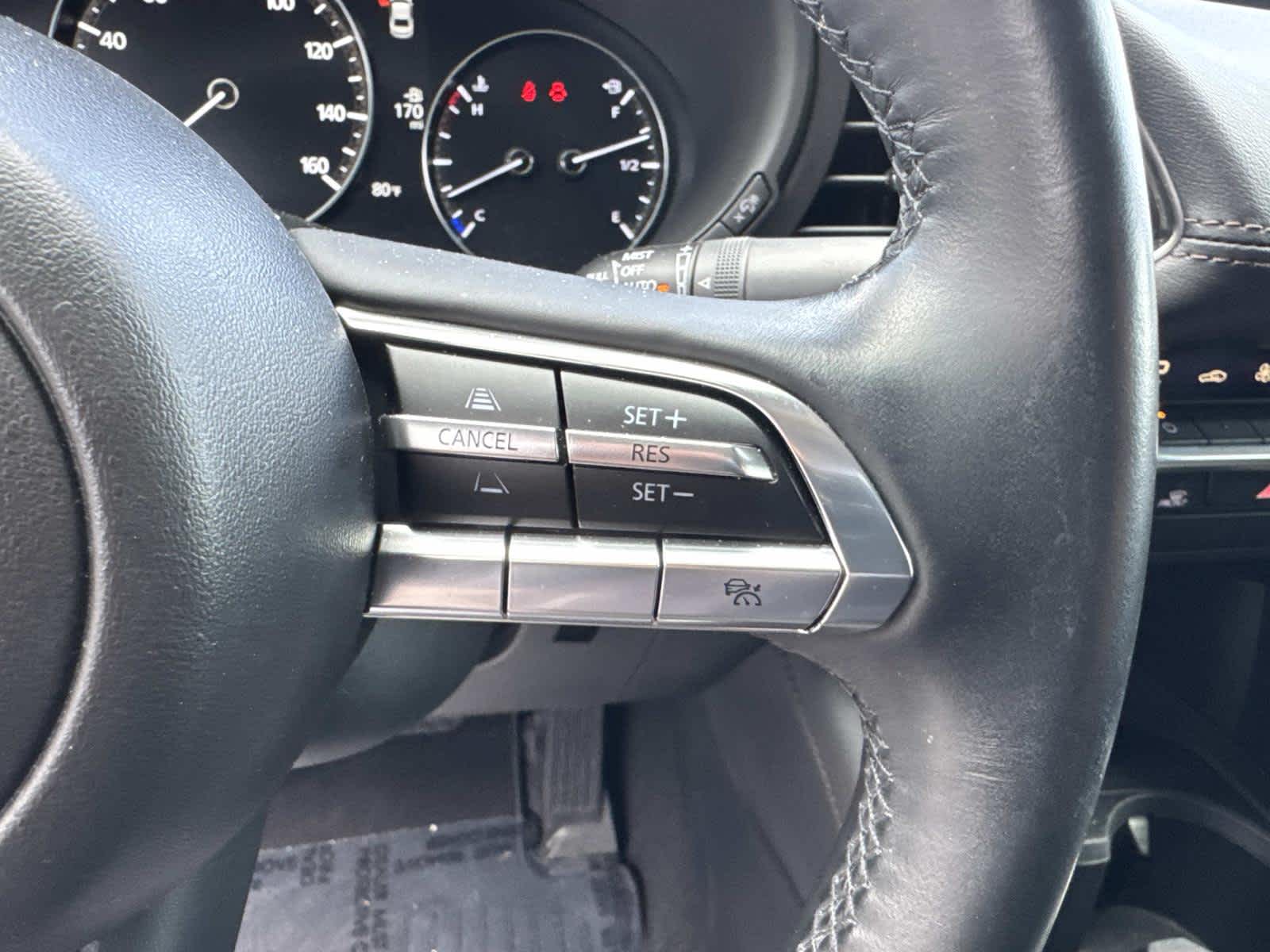 2023 Mazda MAZDA3 2.5 S Premium