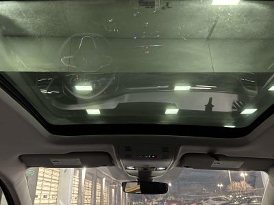 2026 Volkswagen Taos SE Black