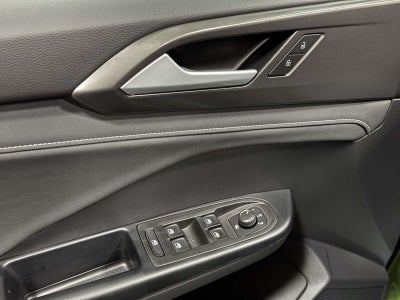 2026 Volkswagen Taos SE Black