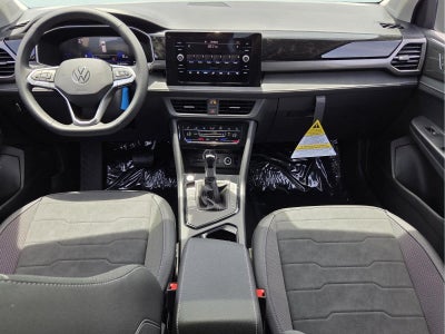 2026 Volkswagen Taos SE Black