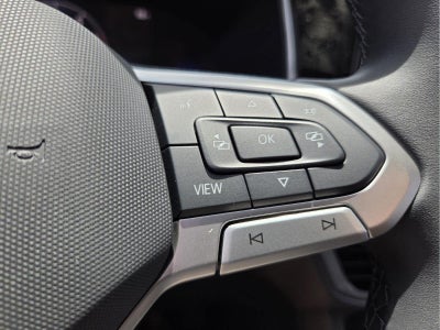 2026 Volkswagen Taos SE Black