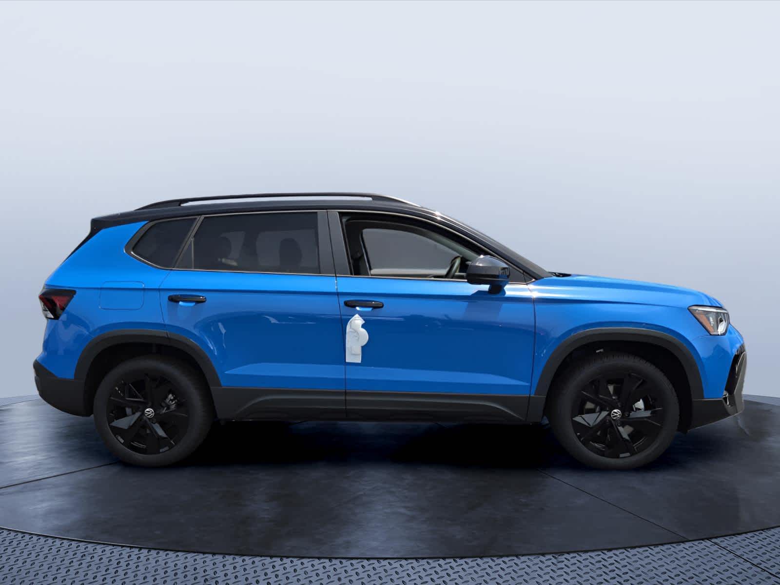 2026 Volkswagen Taos SE Black