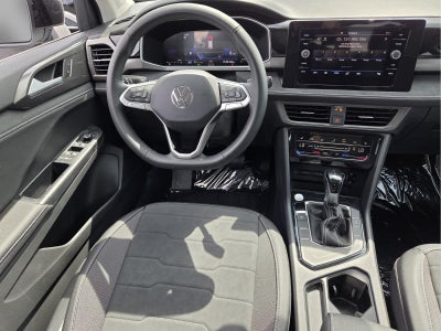 2026 Volkswagen Taos SE Black