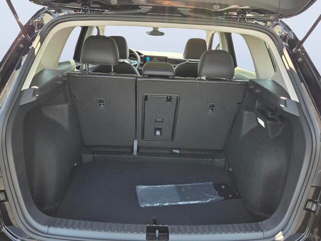 2026 Volkswagen Taos SE Black