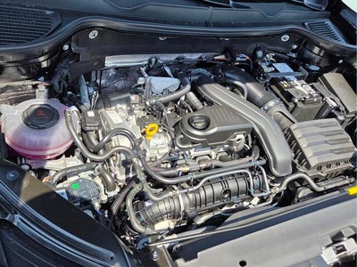 2026 Volkswagen Taos SE Black