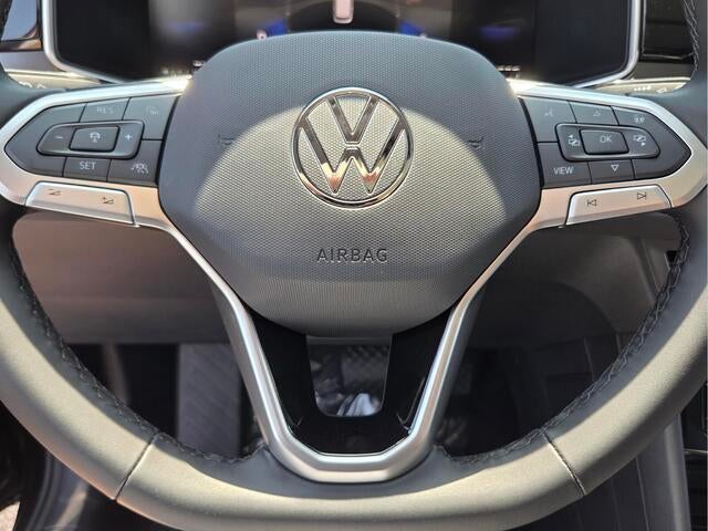 2026 Volkswagen Taos SE Black